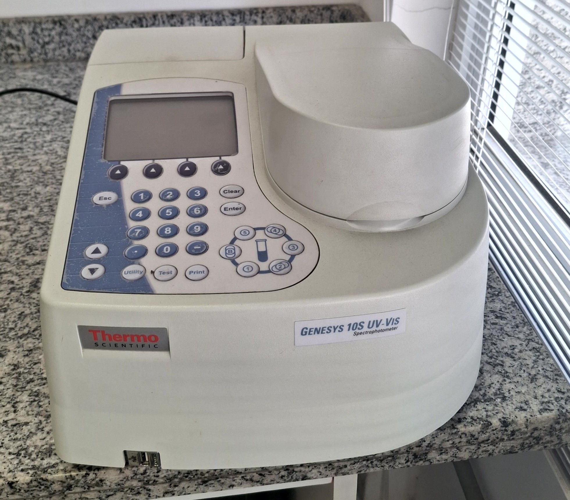 Espectrofotômetro Genesys 10S UV Vis Thermo Fischer